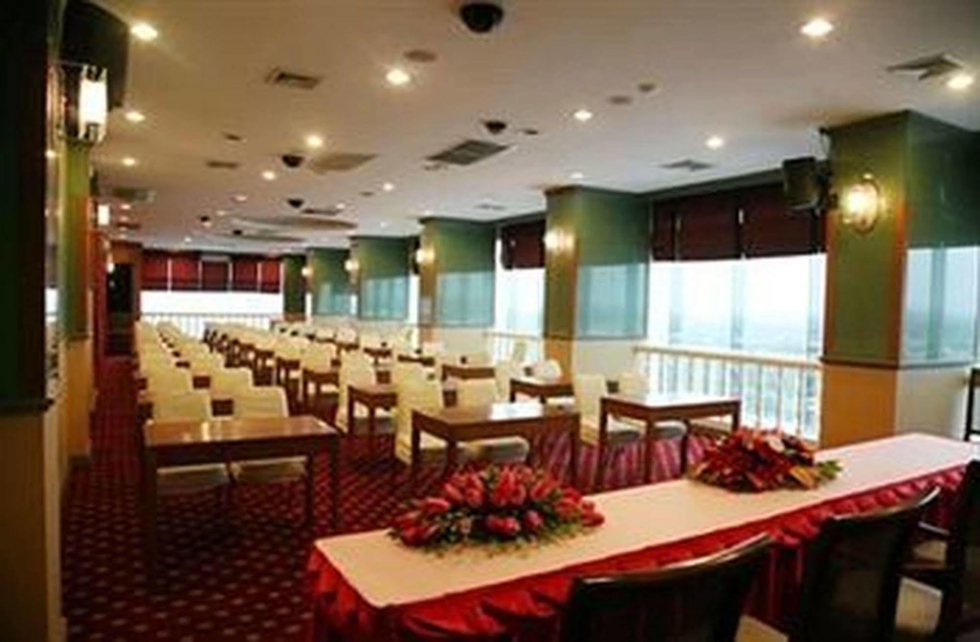 Grand Diamond City Hotel & Casino Poipet Exterior foto